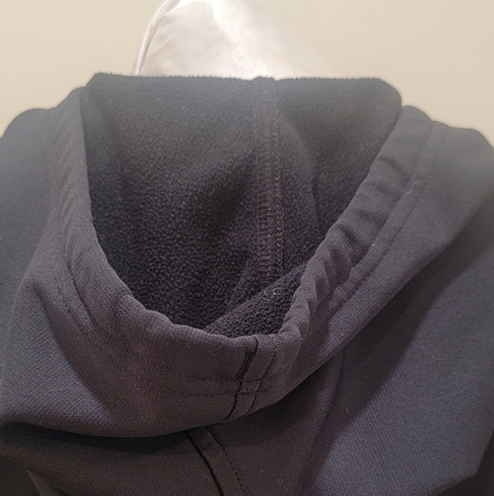 UNDER ARMOUR LOOSE FIT BLACK HOODIE (sz - S) - Picture 3 of 6